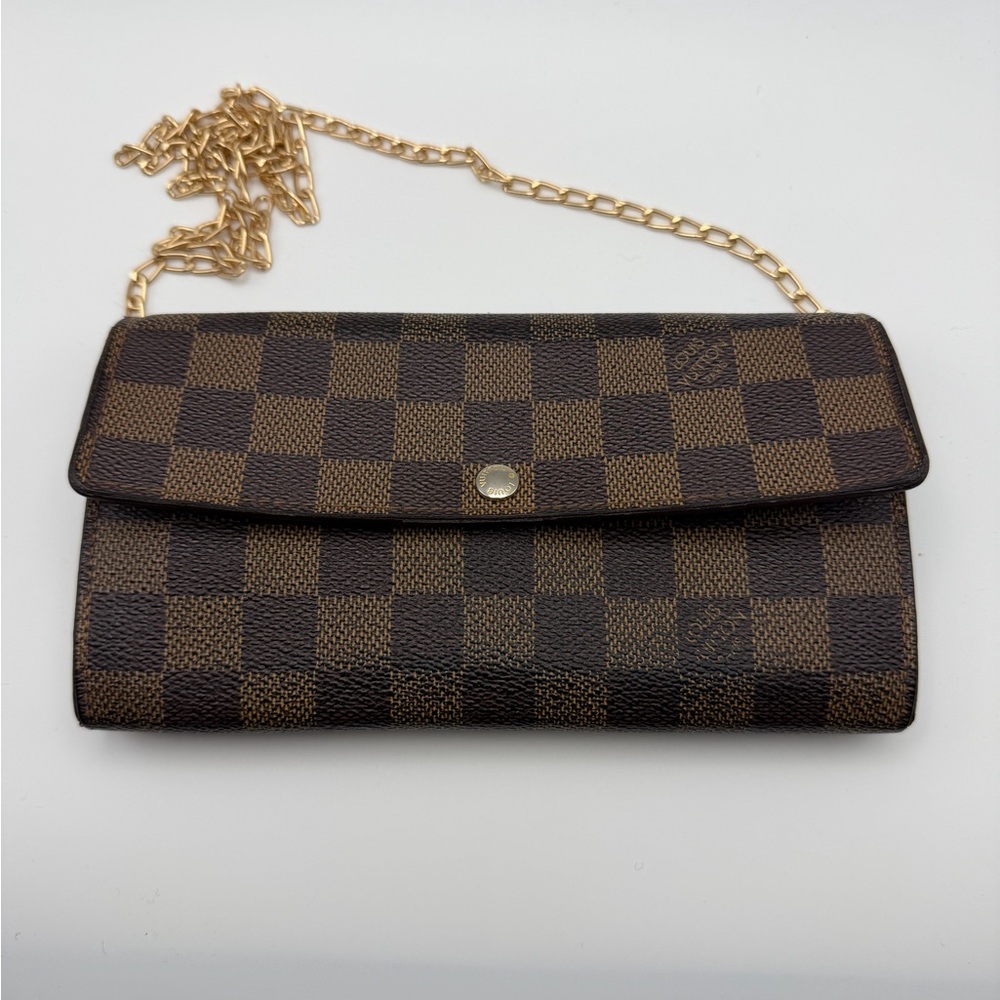 Louis Vuitton Ebene Sarah Wallet On Chain